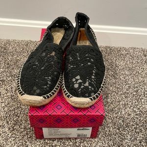 Lace flat espadrilles very cute